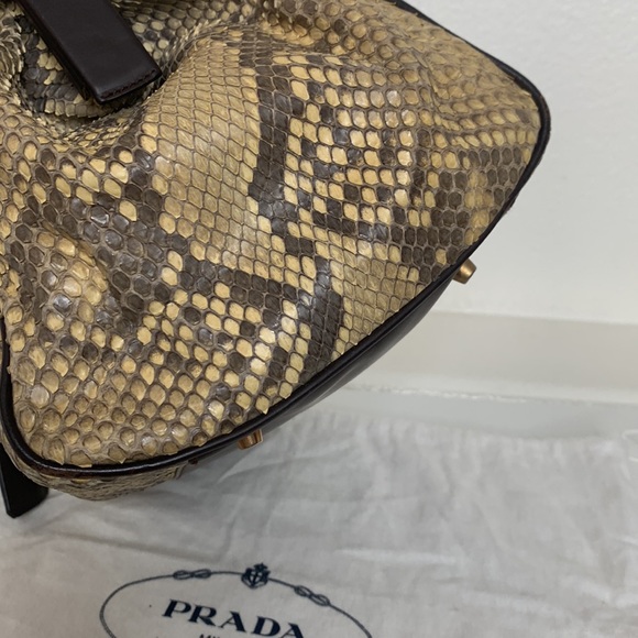 ❤️❤️SOLD❤️❤️Prada bauleto python leather vintage handbag - Picture 6 of 12